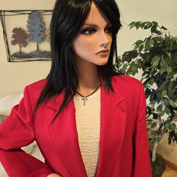 Classic Collection Woman's Red Business Suit with Belt, Size 12 - Picture 7 of 8